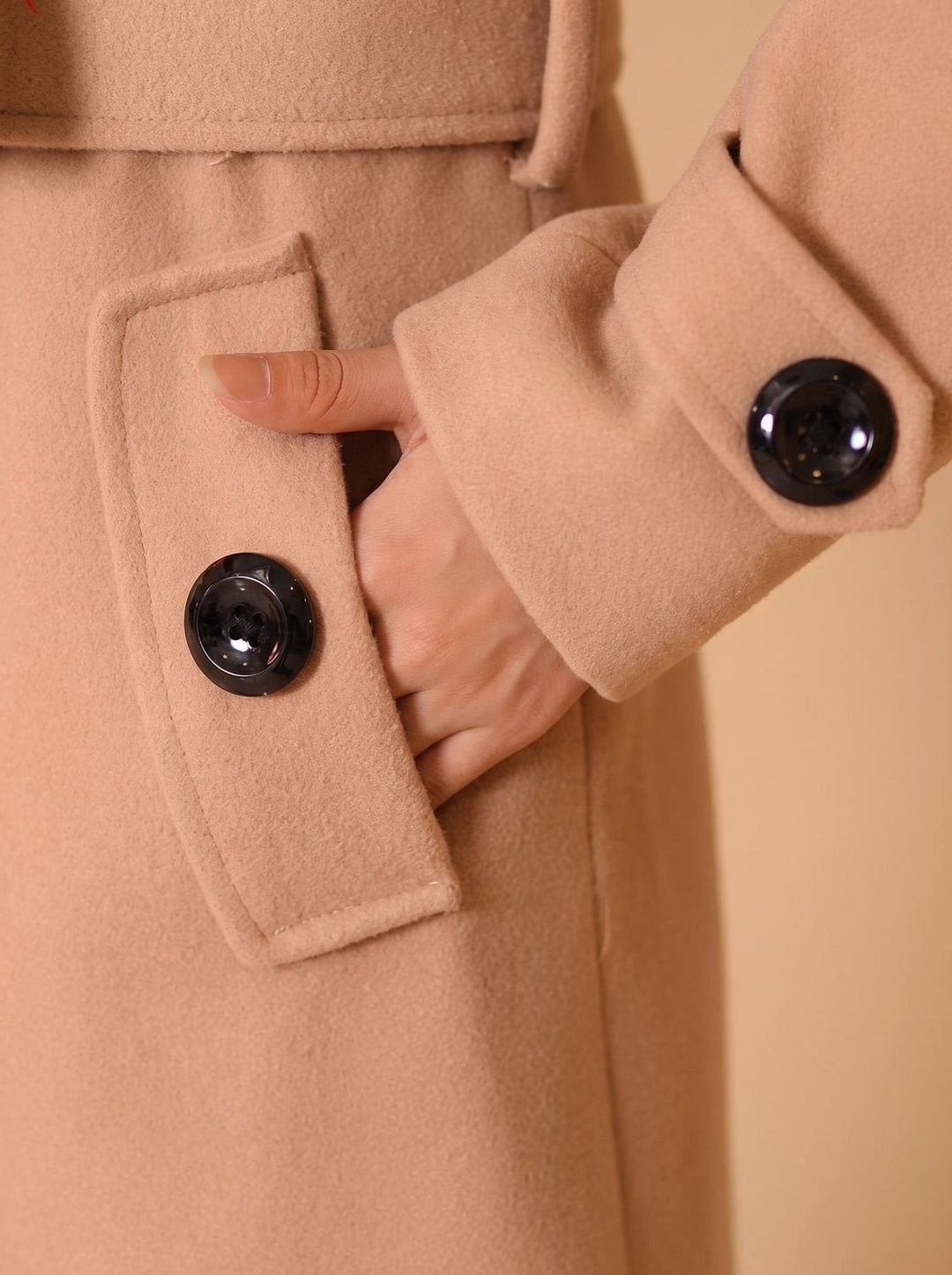 Hannah | Faux Fur Coat – Elegant Slim-Fit Style for Women