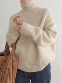 Astrid | Oversize-Rollkragenpullover für Damen aus weicher Wollmischung