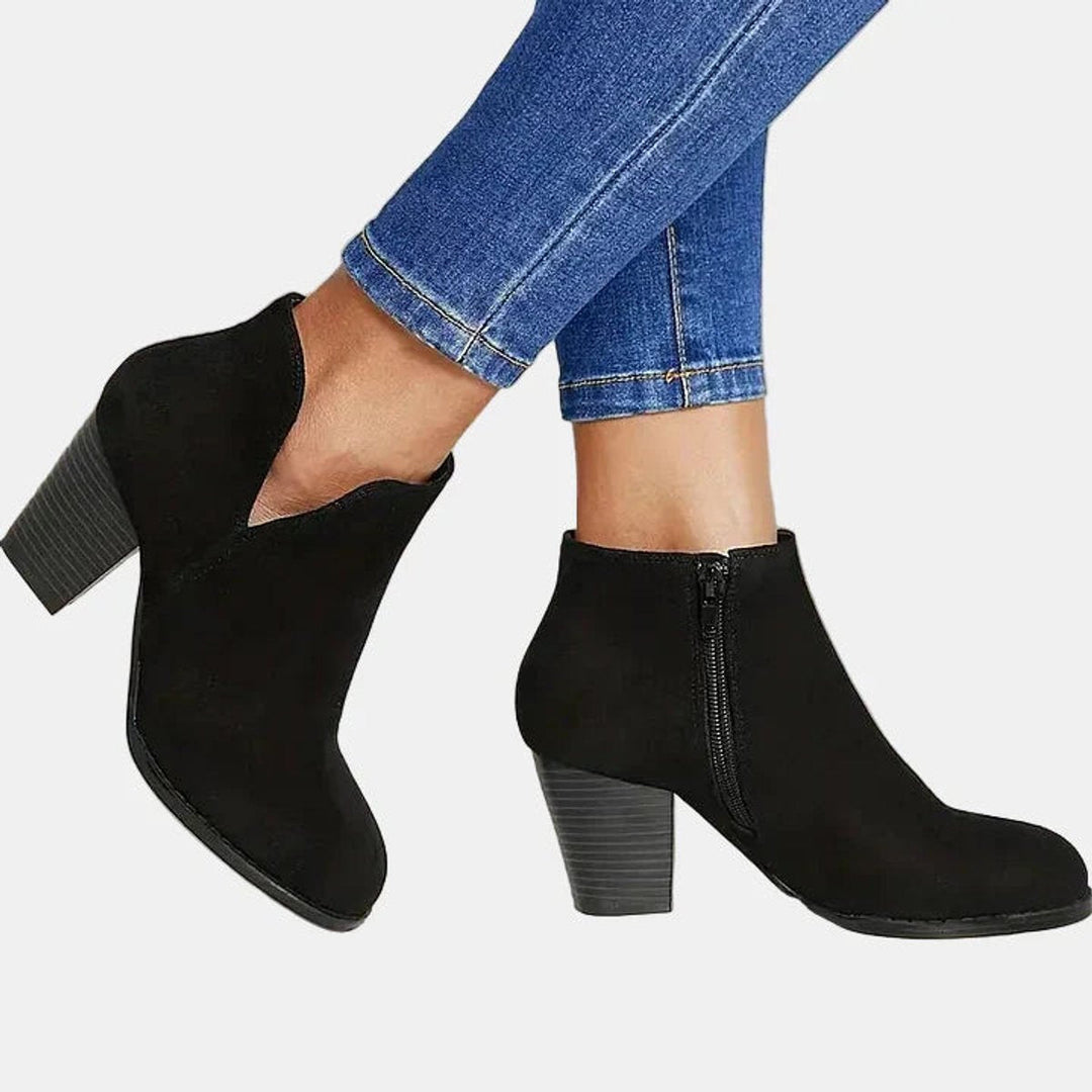Aurelia | Elegante Ankle Boots für Damen aus Veloursleder mit Blockabsatz und seitlichem Reißverschluss