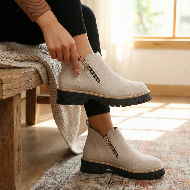 Stepara | Chelsea Boots – Stylish Side-Zip Design for Women
