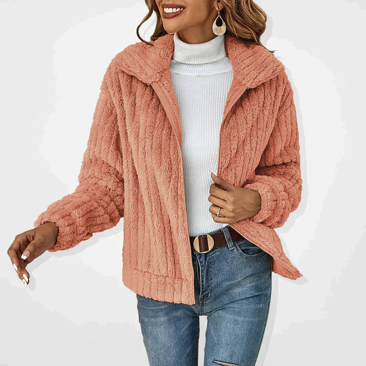 Liora | Kuschelige flauschige Strickjacke für Damen