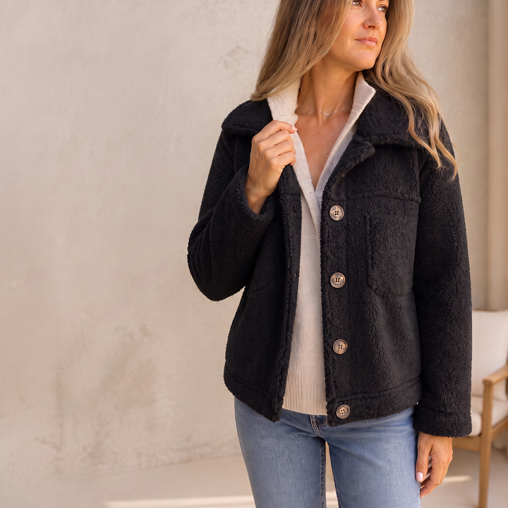 Ariane | Curly Faux Fur Jacket – Cozy Button-Front Design