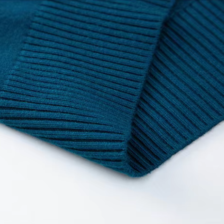 Cori | Turtleneck Sweater – Luxurious Cashmere Blend for Women