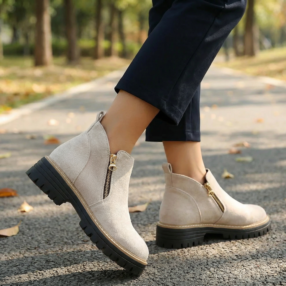 Stepara | Chelsea Boots – Stylish Side-Zip Design for Women