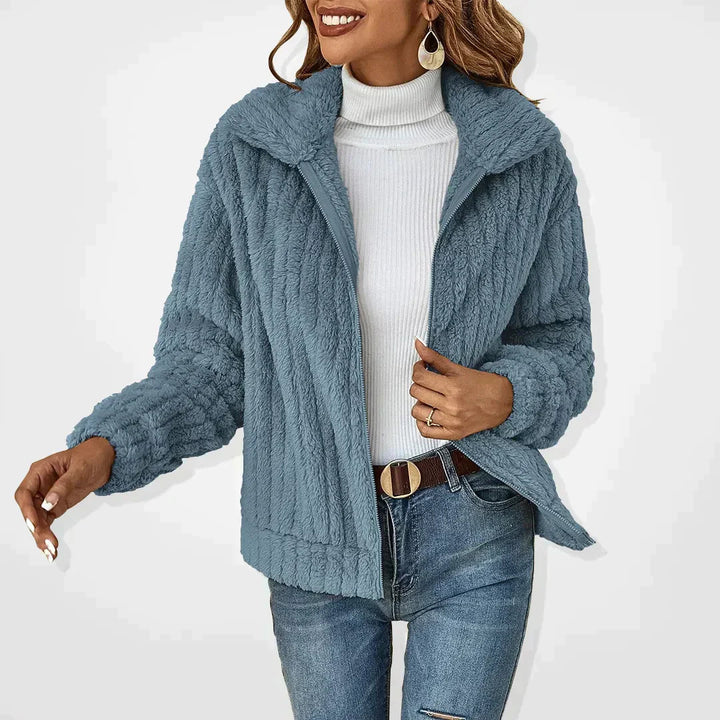 Liora | Kuschelige flauschige Strickjacke für Damen