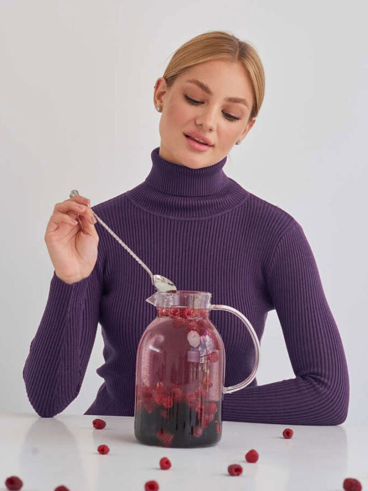 Cassandra | Turtleneck Sweater – Classic Style for Women