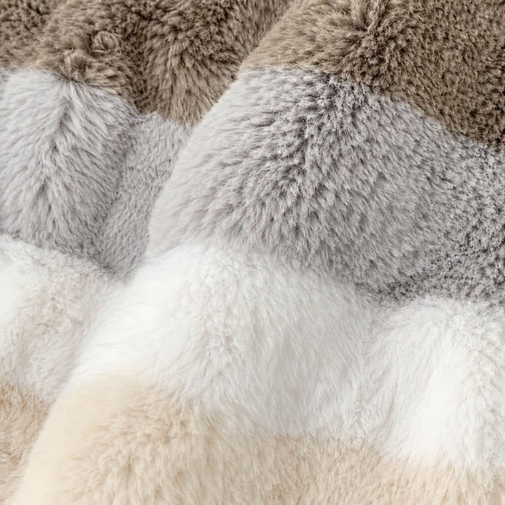 Furvella | Color-Block Oversized Faux Fur Coat – Cozy Layer for Women