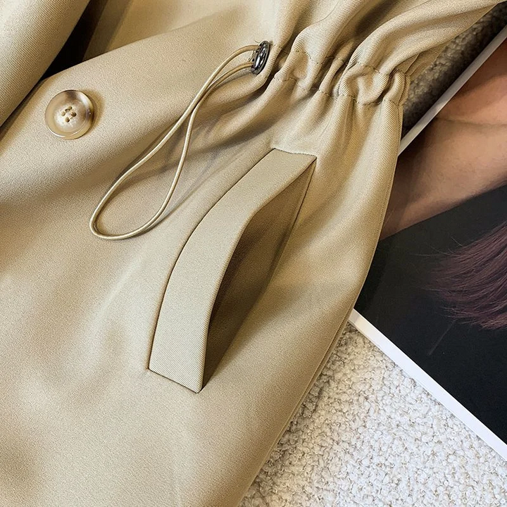 Freya | Eleganter, taillierter Trenchcoat für Damen
