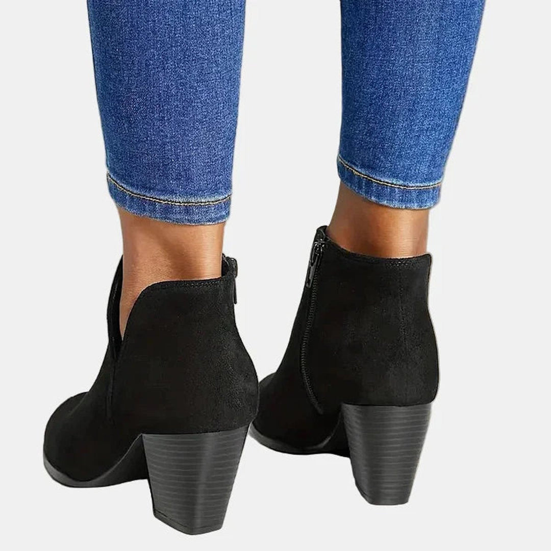 Aurelia | Elegante Ankle Boots für Damen aus Veloursleder mit Blockabsatz und seitlichem Reißverschluss