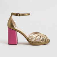 Elara | Gepolsterte Sandalen mit Webdetail und Blockabsatz