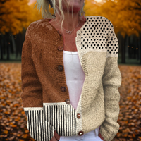 Delphine | Strickjacke mit Punktemuster