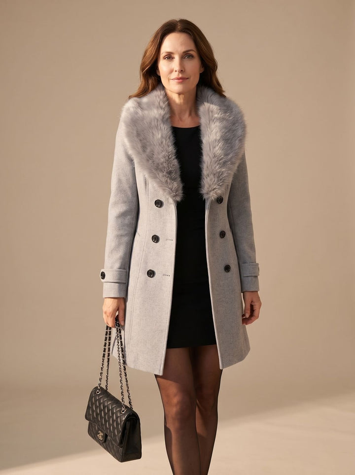 Hannah | Faux Fur Coat – Elegant Slim-Fit Style for Women
