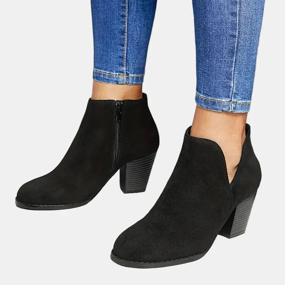 Aurelia | Elegante Ankle Boots für Damen aus Veloursleder mit Blockabsatz und seitlichem Reißverschluss