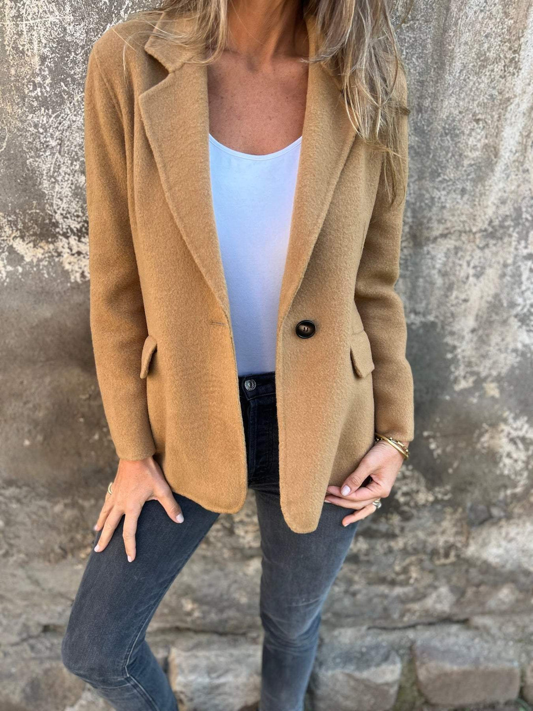 Freya | Women's Elegant Tailored Lapel Blazer