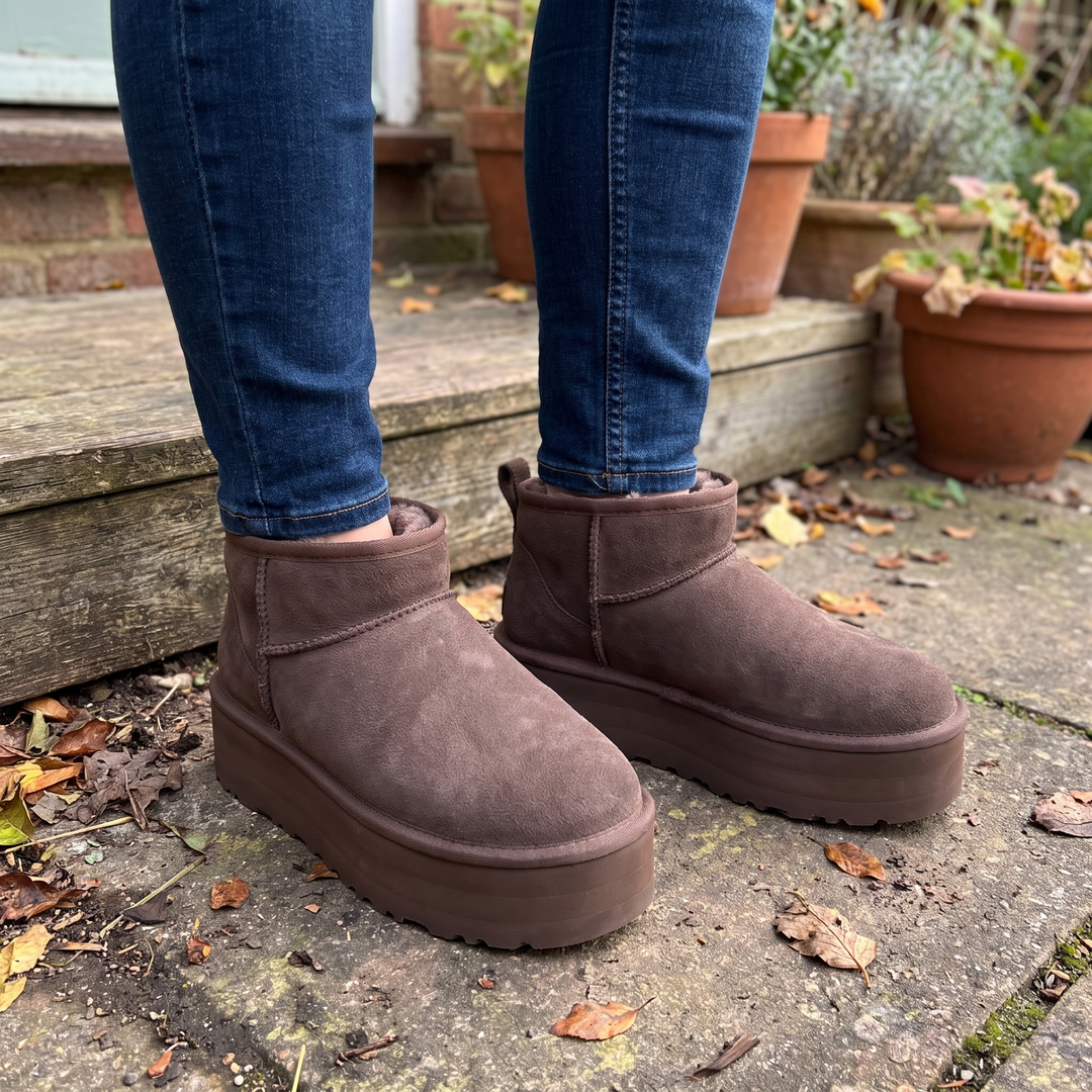 Vellara | Shearling Ankle Boots – Classic Cozy Style for Women